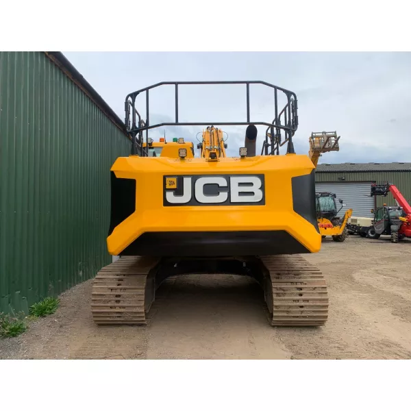 Употребяван верижен багер JCB 220X L 2021