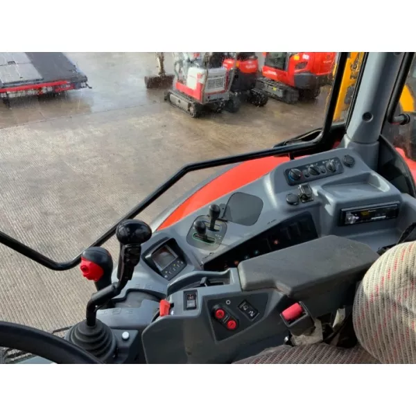 Употребяван трактор Kubota M125 GX 2019