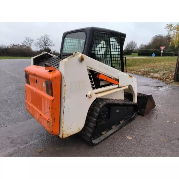 Употребяван мини верижен товарач Bobcat T140 2007