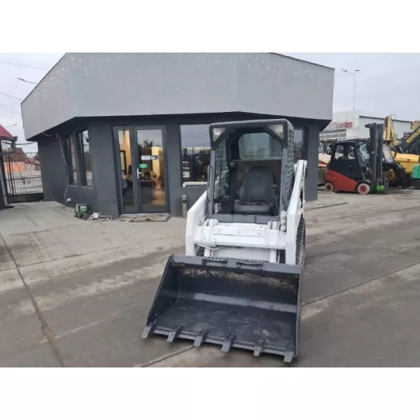 Употребяван мини верижен товарач Bobcat T110 2013