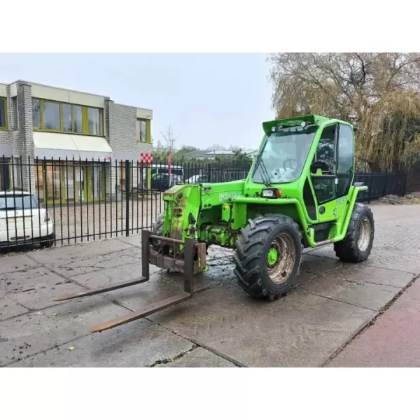 Употребяван телескопичен товарач Merlo P40.7 2010