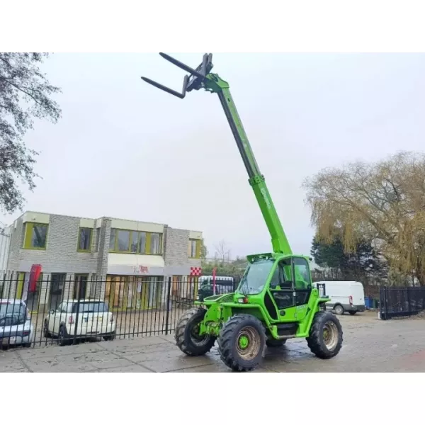 Употребяван телескопичен товарач Merlo P40.7 2010