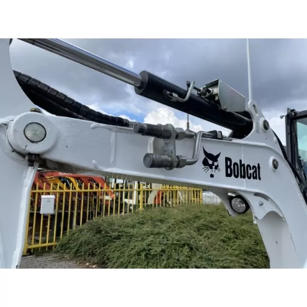 Употребяван мини багер Bobcat E26 2019, 2582 мм