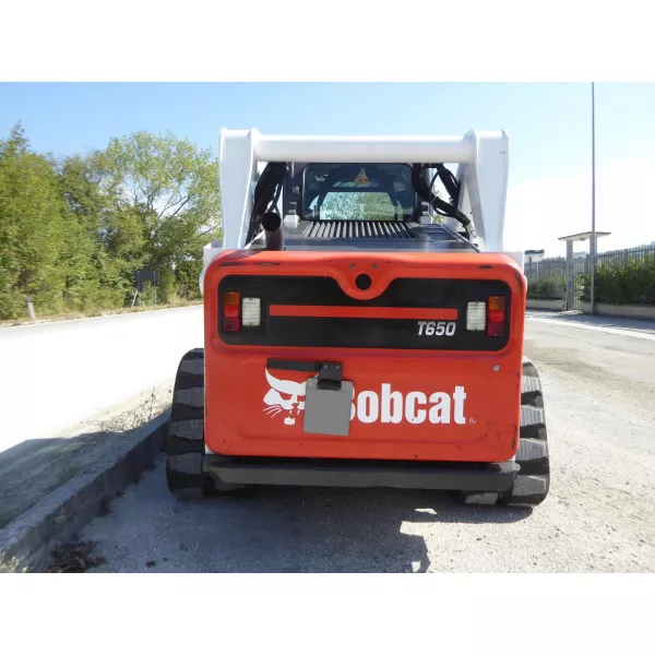 Употребяван мини верижен товарач Bobcat T 650 HF 2017