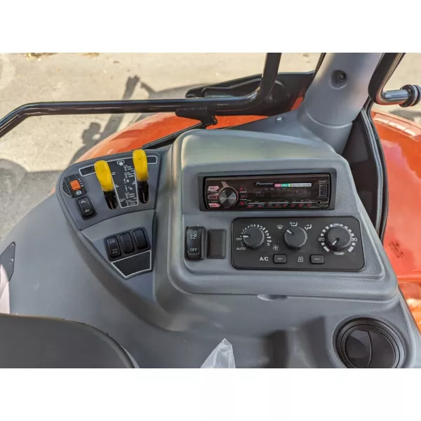 Употребяван трактор Kubota M7-173 2022