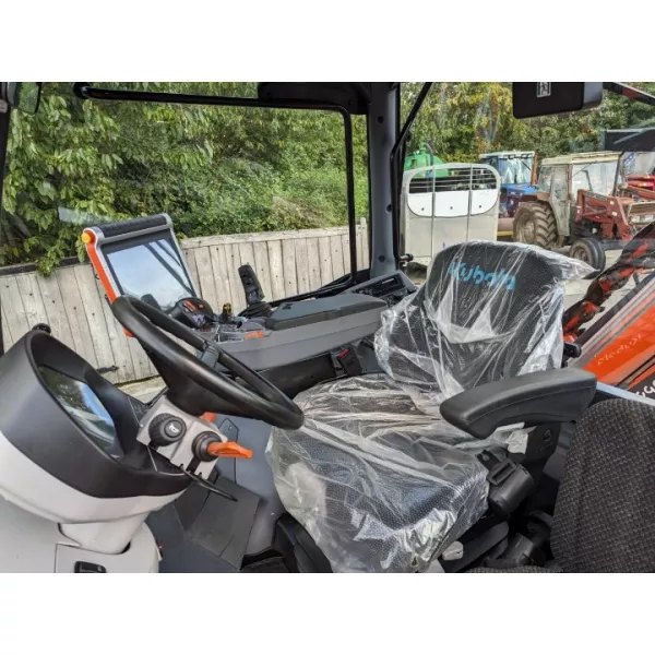 Употребяван трактор Kubota M7-173 2022