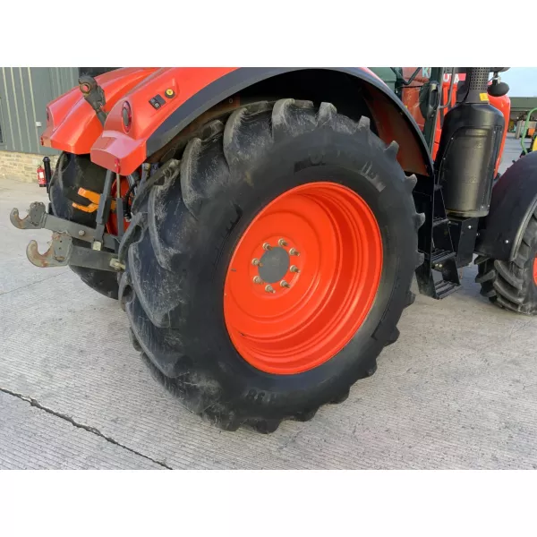 Употребяван трактор Kubota M7131 2017