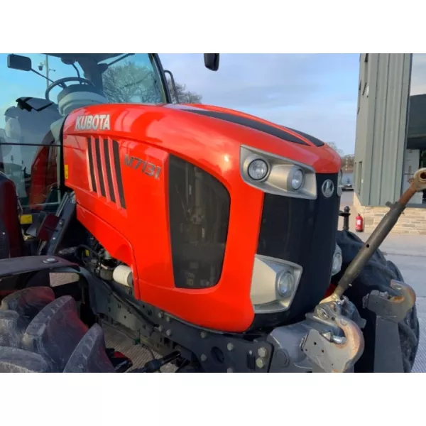 Употребяван трактор Kubota M7131 2017