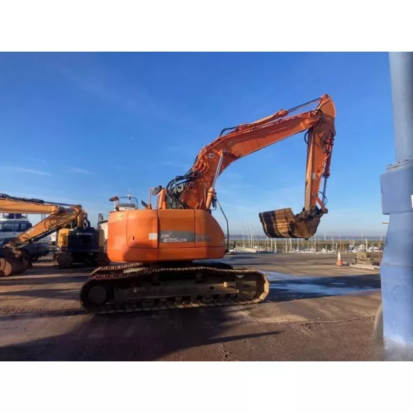 Употребяван верижен багер Doosan DX235 LCR 2011