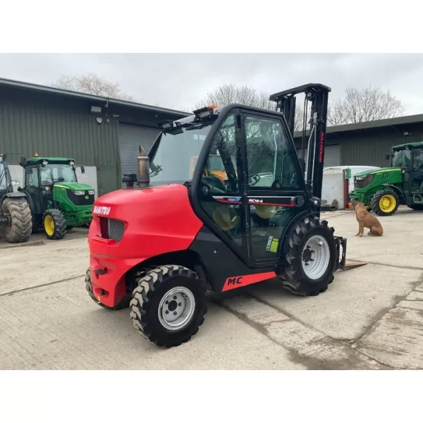 Употребяван дизелов мотокар Manitou MC18-4 2021 374