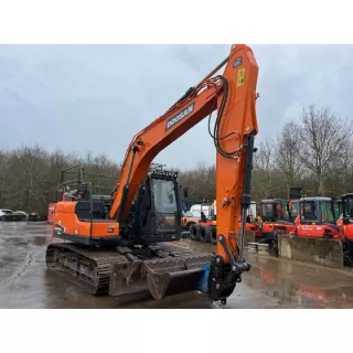 Употребяван верижен багер Doosan DX140 LC-5 2019