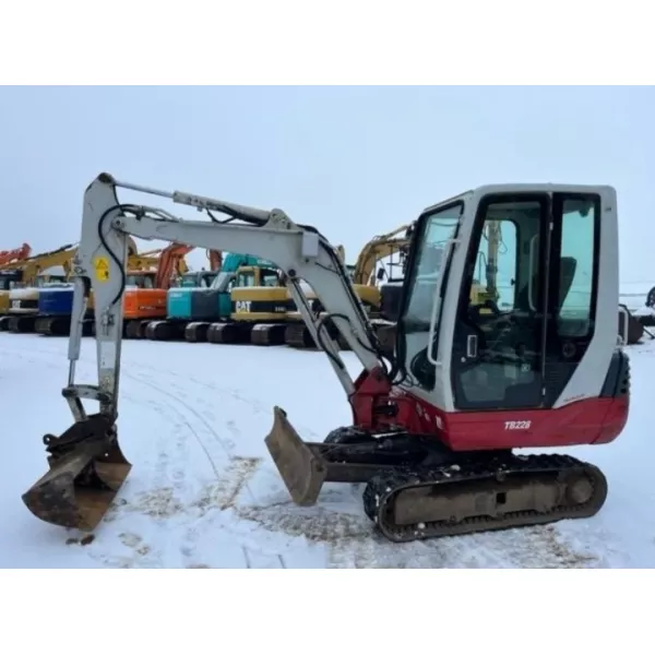 Употребяван мини багер Takeuchi TB228 2014, 2875 мм