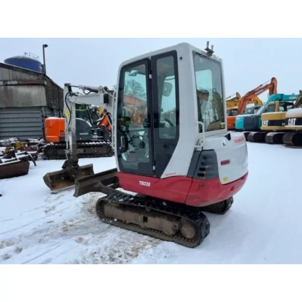 Употребяван мини багер Takeuchi TB228 2014, 2875 мм