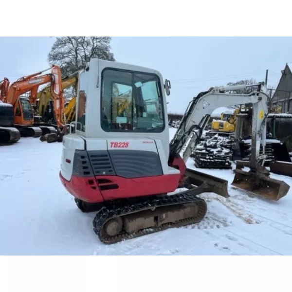 Употребяван мини багер Takeuchi TB228 2014, 2875 мм