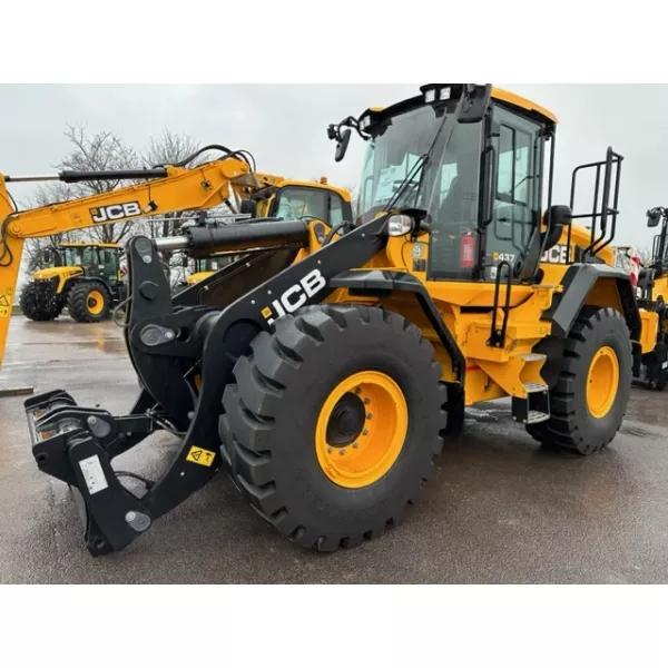 Употребяван челен товарач JCB 437 ZX 2021