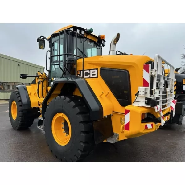 Употребяван челен товарач JCB 437 ZX 2021