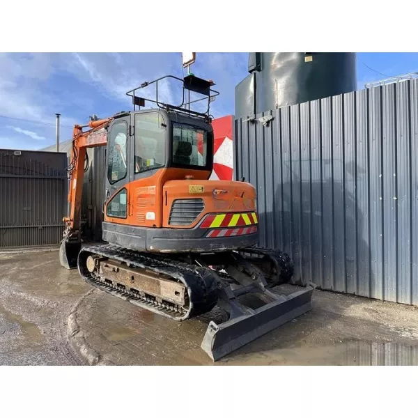 Употребяван мини багер Doosan DX85 2013, 4175 мм