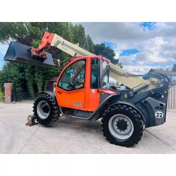 Употребяван телескопичен товарач JLG 4013 2006