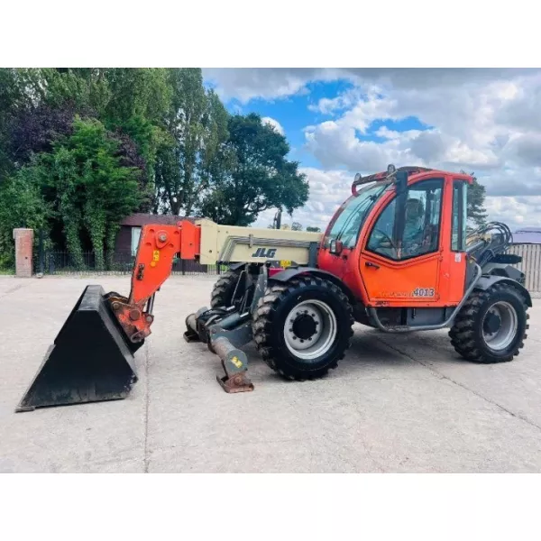 Употребяван телескопичен товарач JLG 4013 2006