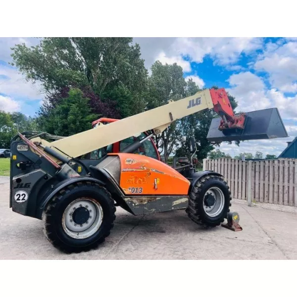 Употребяван телескопичен товарач JLG 4013 2006