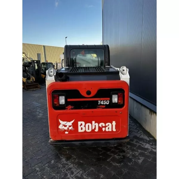 Употребяван мини верижен товарач Bobcat T450 2020