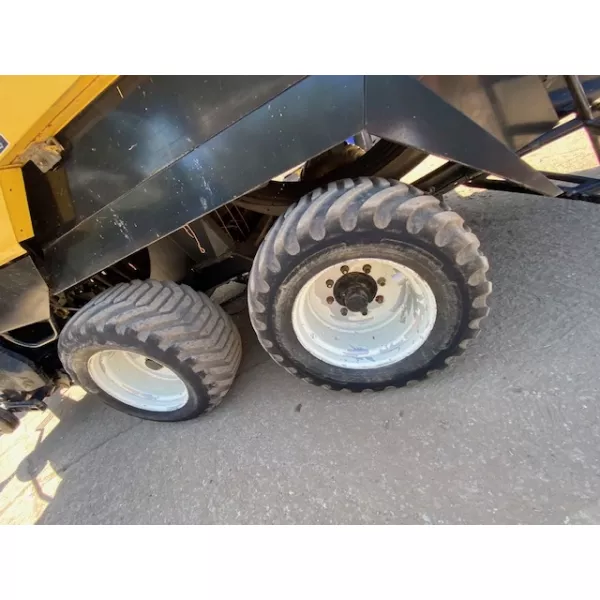 Употребяван балировачка New Holland BB9090 2010