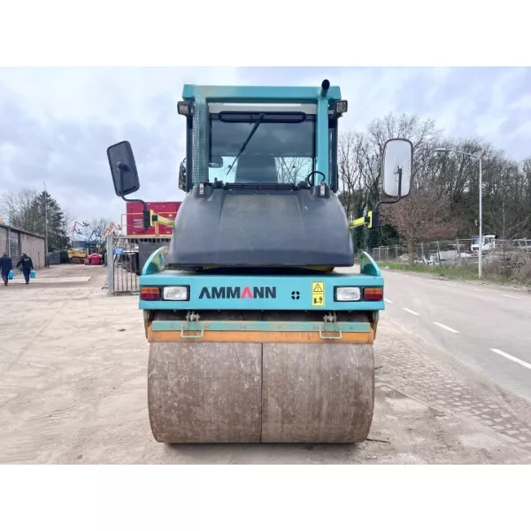 Употребяван двубандажен валяк Ammann AV70-2 2008