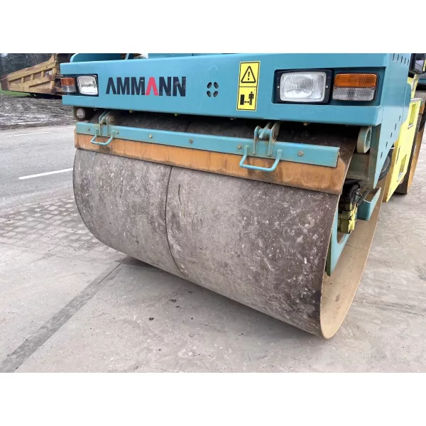 Употребяван двубандажен валяк Ammann AV70-2 2008