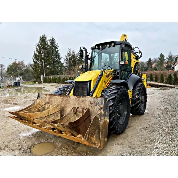 Употребяван комбиниран багер New Holland B115C 2018