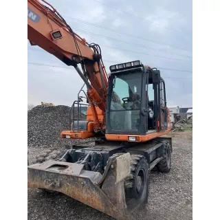 Употребяван колесен багер Doosan DX160 W-3 2014