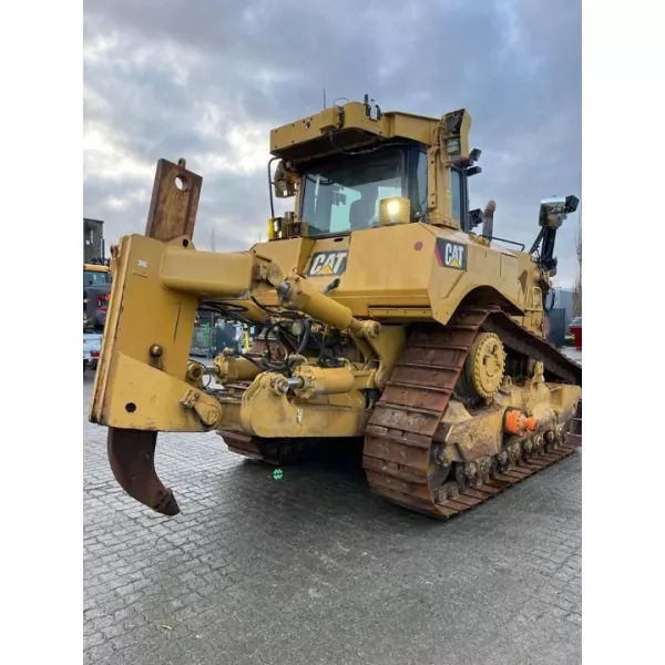 Употребяван булдозер CAT D8T