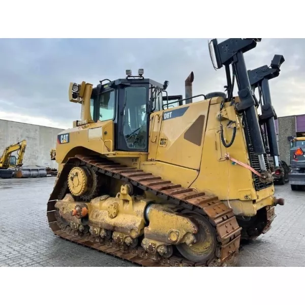 Употребяван булдозер CAT D8T