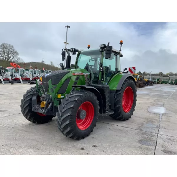 Употребяван трактор Fendt 718 Power Plus 2022