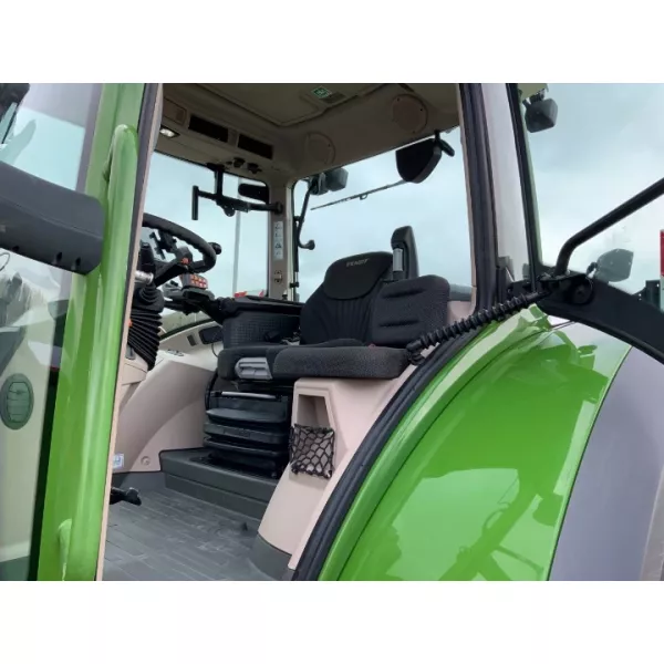 Употребяван трактор Fendt 718 Power Plus 2022