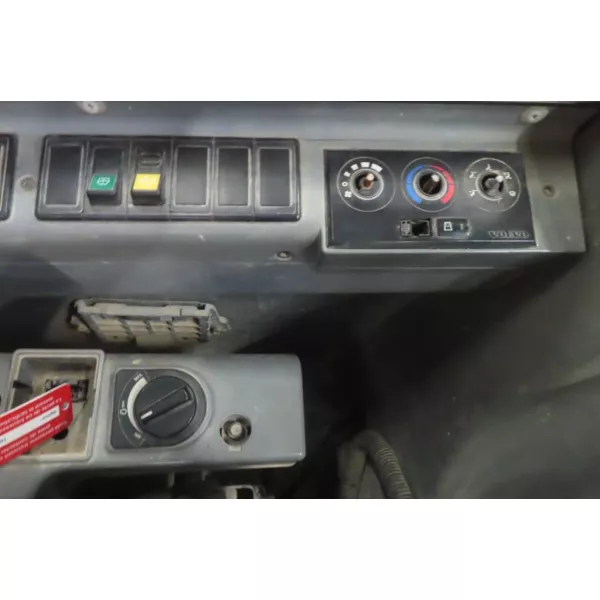 Употребяван мини багер Volvo ECR88 2010, 4570 мм