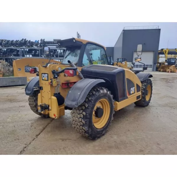 Употребяван телескопичен товарач Caterpillar TH408D 2019