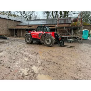 Употребяван телескопичен товарач Manitou MT733 2023