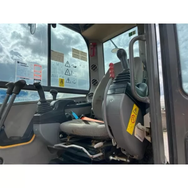 Употребяван мини багер Volvo ECR88D 2018, 4130 мм