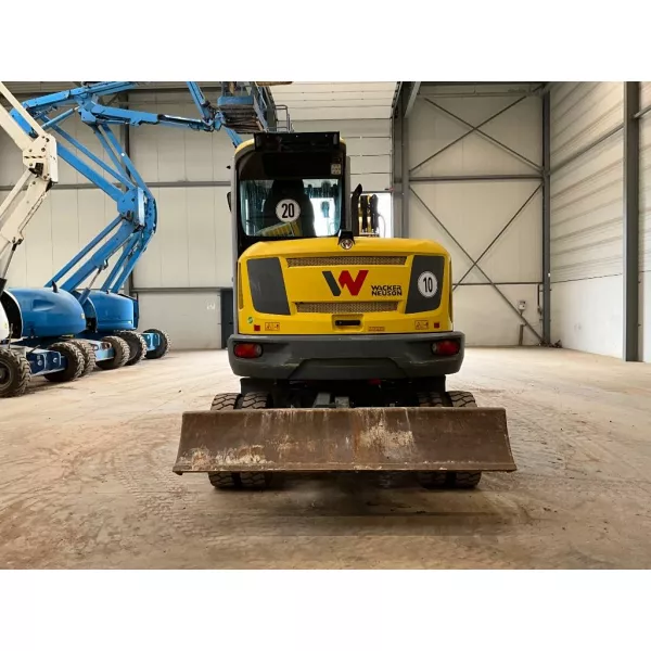 Употребяван колесен багер Wacker Neuson EW65 2018