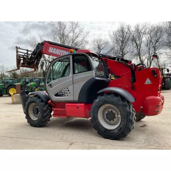 Употребяван телескопичен товарач Manitou MT1440 2018