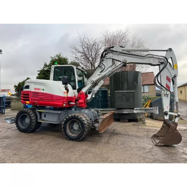 Употребяван колесен багер Takeuchi TB295W 2018