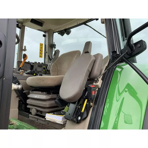 Употребяван трактор John Deere 6110M 2016