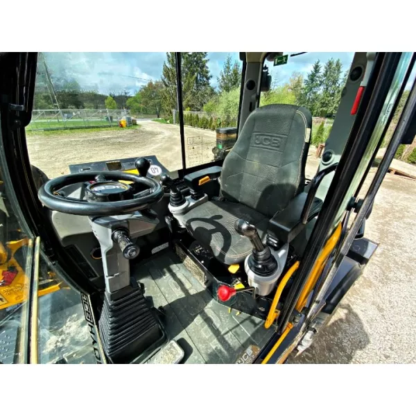 Употребяван колесен багер JCB HD110WT 2018