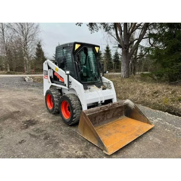 Употребяван мини колесен товарач Bobcat S130 2013 2465