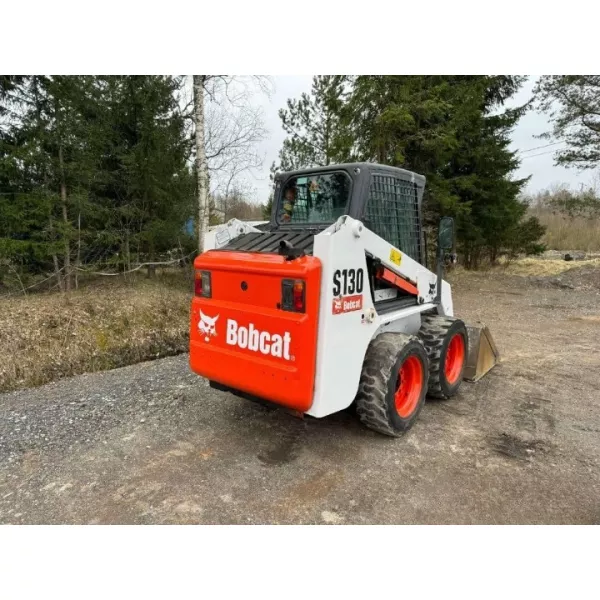 Употребяван мини колесен товарач Bobcat S130 2013 2465