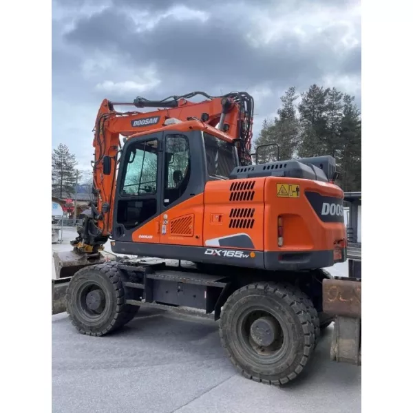 Употребяван колесен багер Doosan DX165 W-5 2016