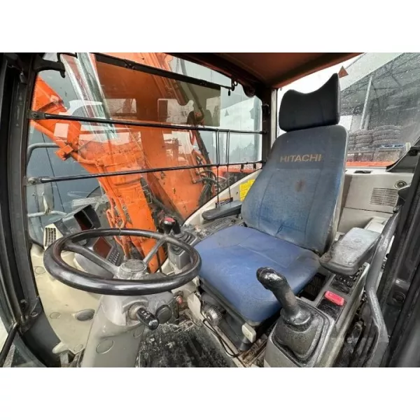 Употребяван колесен багер Hitachi ZX140W-3 2008