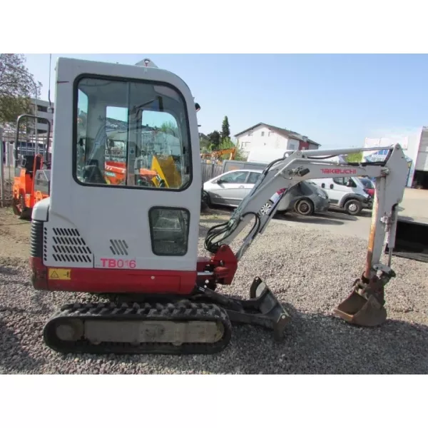 Употребяван мини багер Takeuchi TB016 2011, 2375 мм