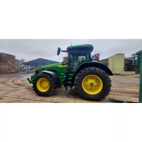 Употребяван трактор John Deere 8R 370 2023