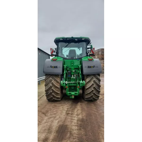 Употребяван трактор John Deere 8R 370 2023